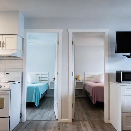 Poplars Motel On The Lake Osoyoos Extérieur photo