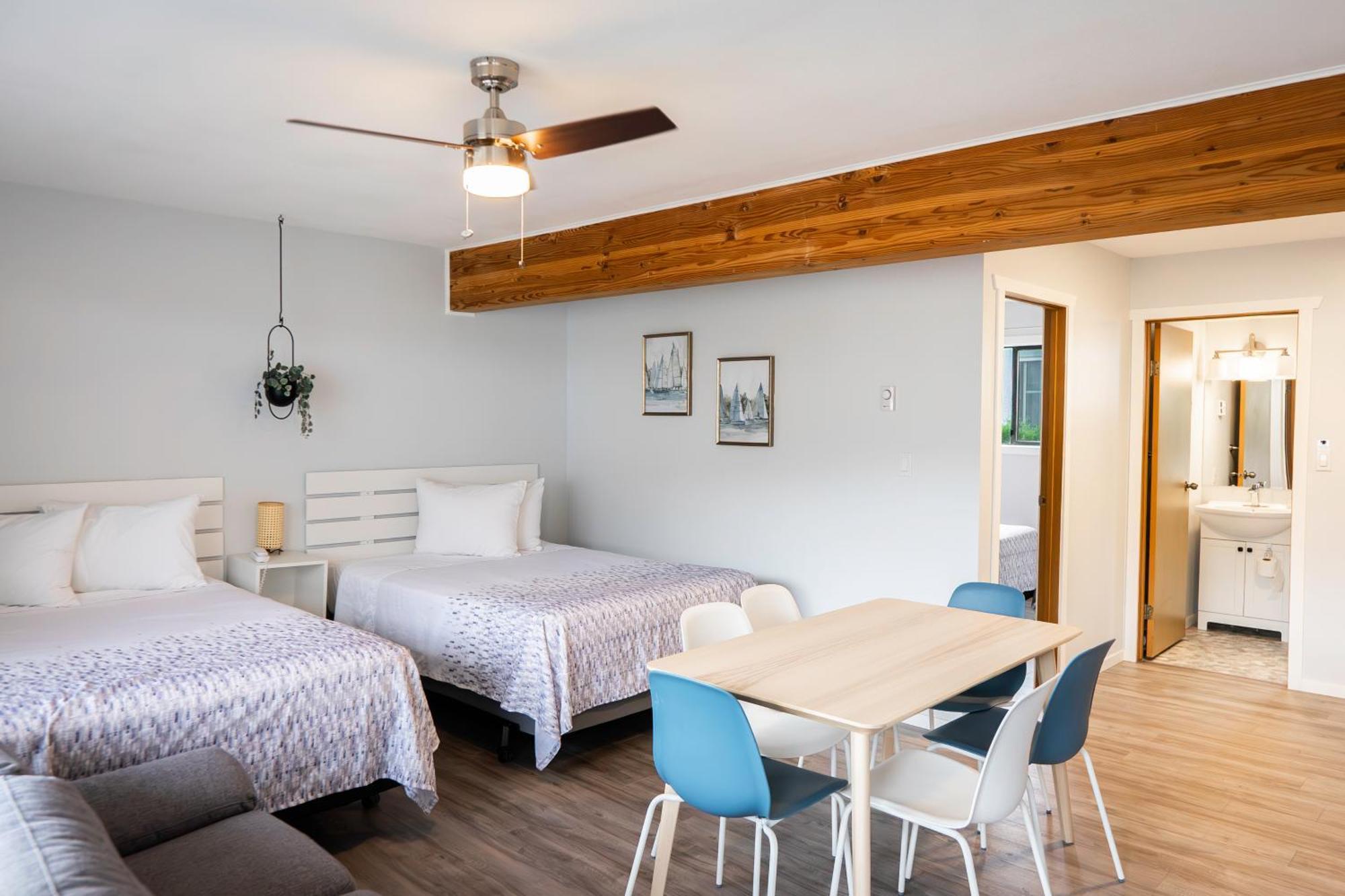 Poplars Motel On The Lake Osoyoos Extérieur photo